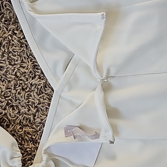 NWT Chelsea28 Jumpsuit Ivory Cloud White Off Shoulder Sweetheart Neck Jumper - Picture 8 of 9